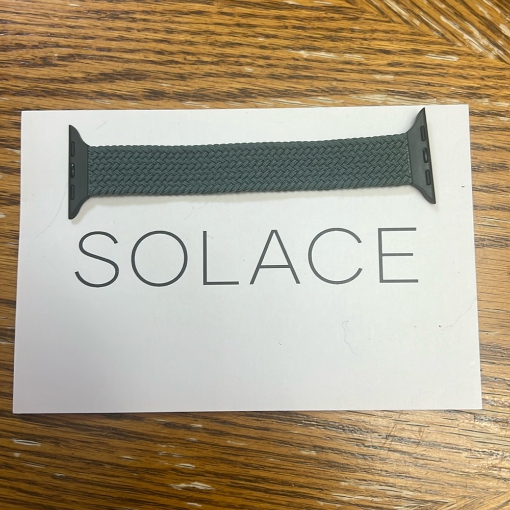 Brand new never worn Solace iwatch band